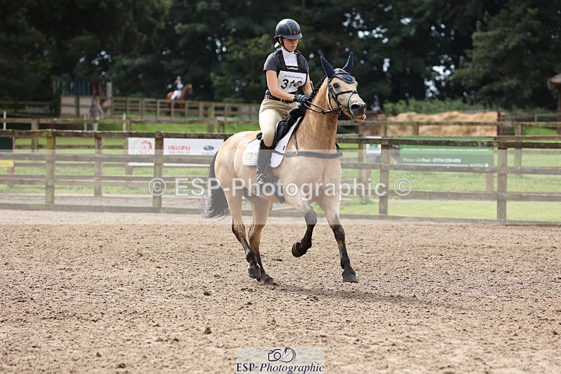 240804-105701-11375 - 316-Chloe_Dunn-TOWERHILL_SHAMIE