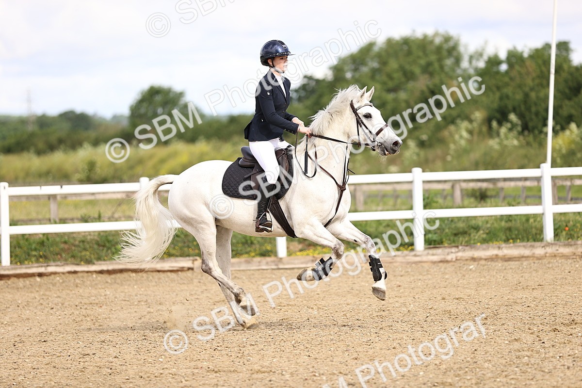 SBM_005700 - Class 15 - Clear Round