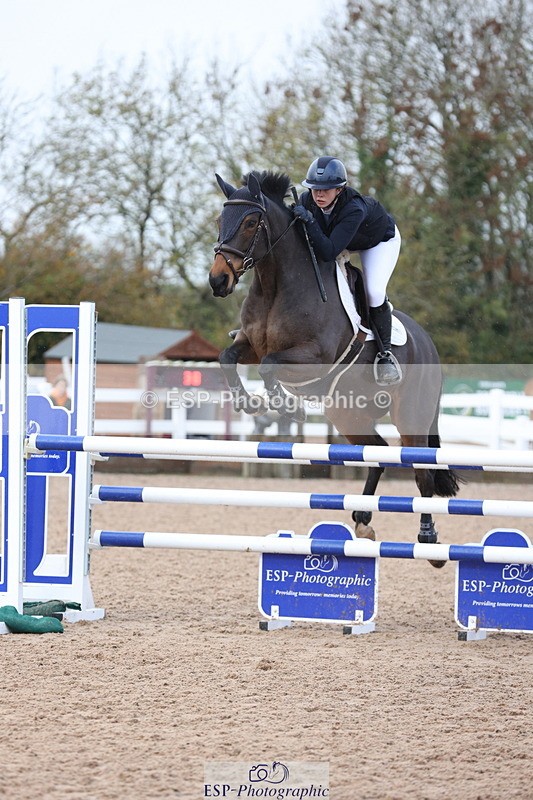 231112A-123405-04059 - Cls 19 Snr 1.05m Open