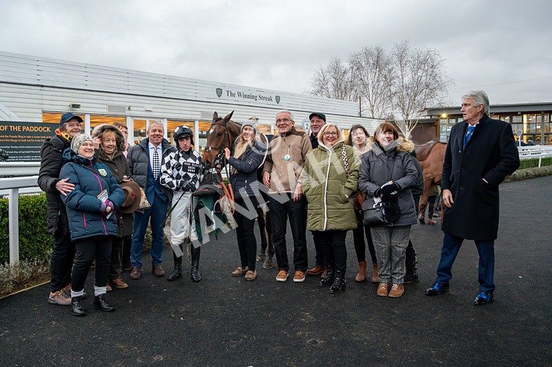 110124-Race 7-Freddy Robinson-5401 - Race 7