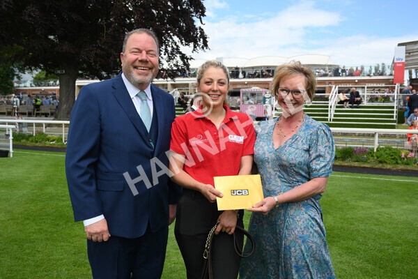 yr11062022r3-14 - Race 3 2.35pm The JCB Stakes