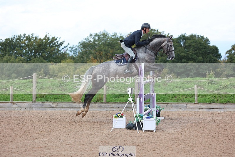 250911-124340-01540 - Cls 3 Snr Foxhunter