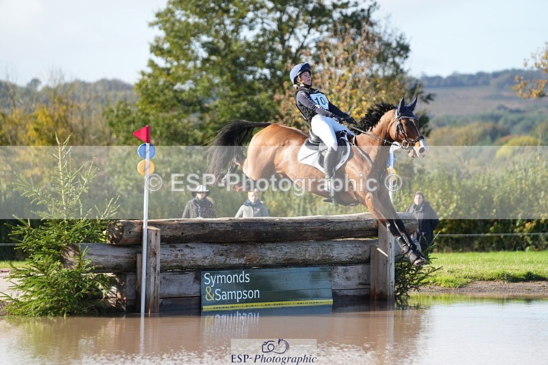 251024A-115529-08537 - B-104-Millie.Juleff