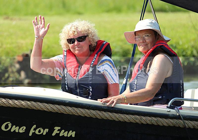 130705 ONE FOR FUN WT7A0099 - HENLEY ROYAL REGATTA - Friday 5th July 2013