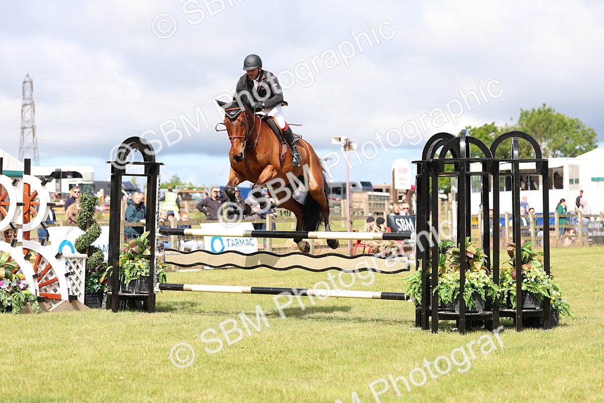 SBM_13367 - Class 206 - Senior Newcomers - 1.10m Open
