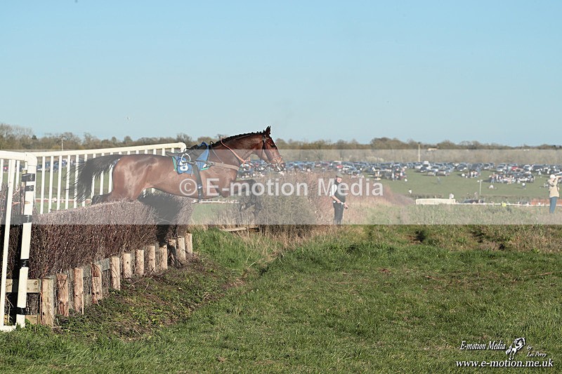 PtP 210326 1338 - VWH Cirencester Races 21/03/26