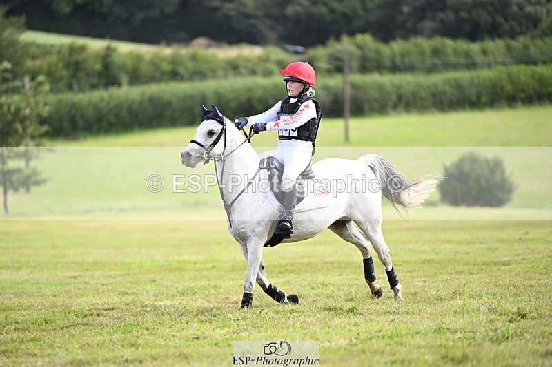 240825X-105647-31493 - 70cm XC 10.00 to 11.00