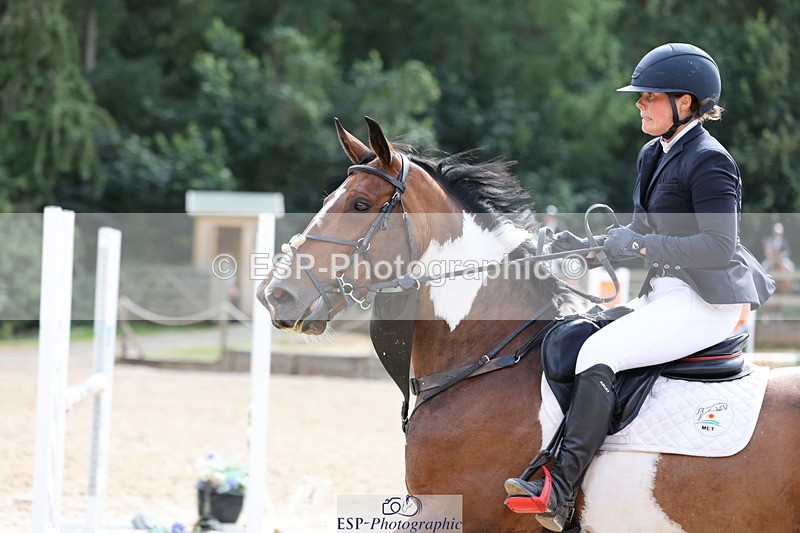 250705A-163354-16098 - Cls 37 1.05m Amateur Quali