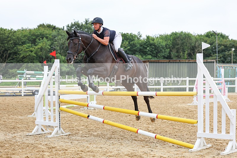 3E7A6495 - Class 9: Senior 1.15m Open