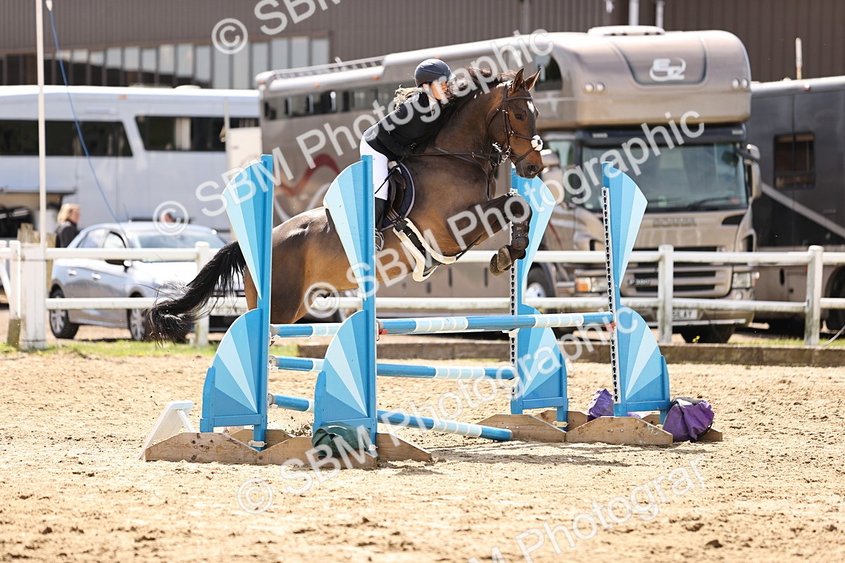 SBM_002207 - Class 9 - Senior British Novice - 90cm