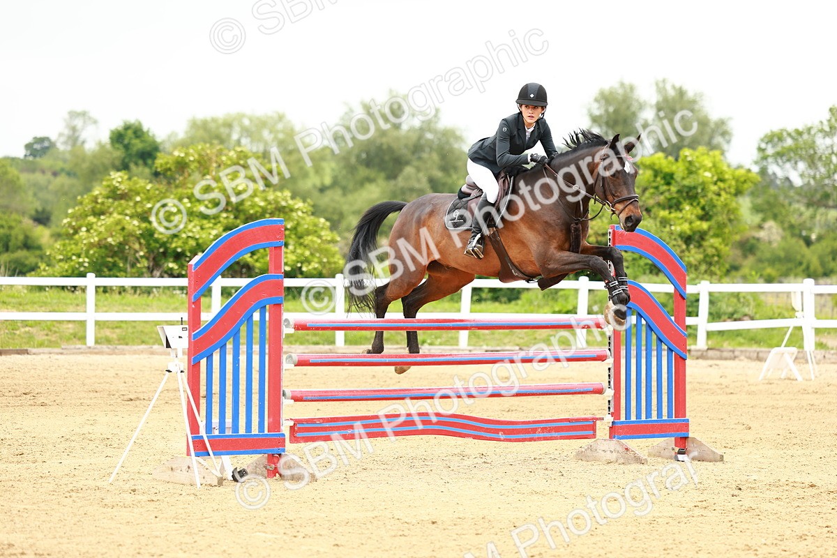 SBM_001004 - Class 5 - Senior Foxhunters - 1.20m