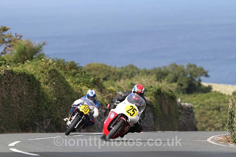 FOM_9721 - Bennetts 500cc Classic TT Race