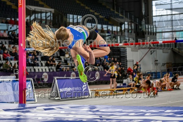 AgeInd25SUN-913186 - Field Female