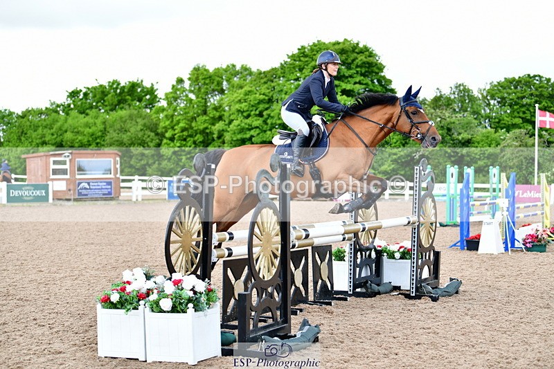 240526A-110726-07480 - Cls 34 Discovery and 1m Open