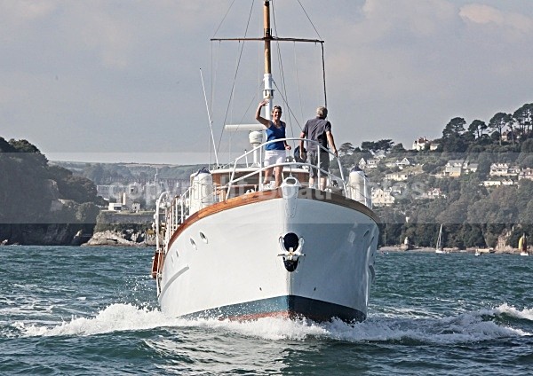 090913 CORVELIA IMG_6742 - Motor Yachts