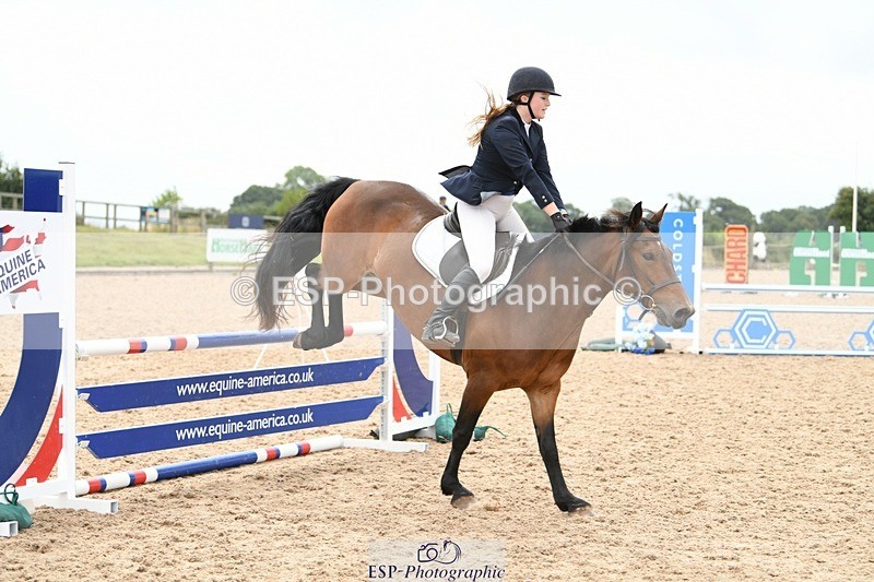 250807-111345-00522 - 90cm Round 1