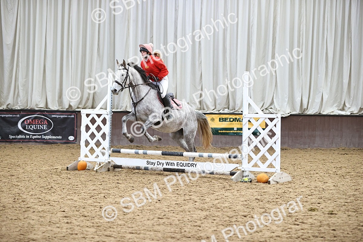 SBM_001447 - Class 3 - Horse & Hound 60cm