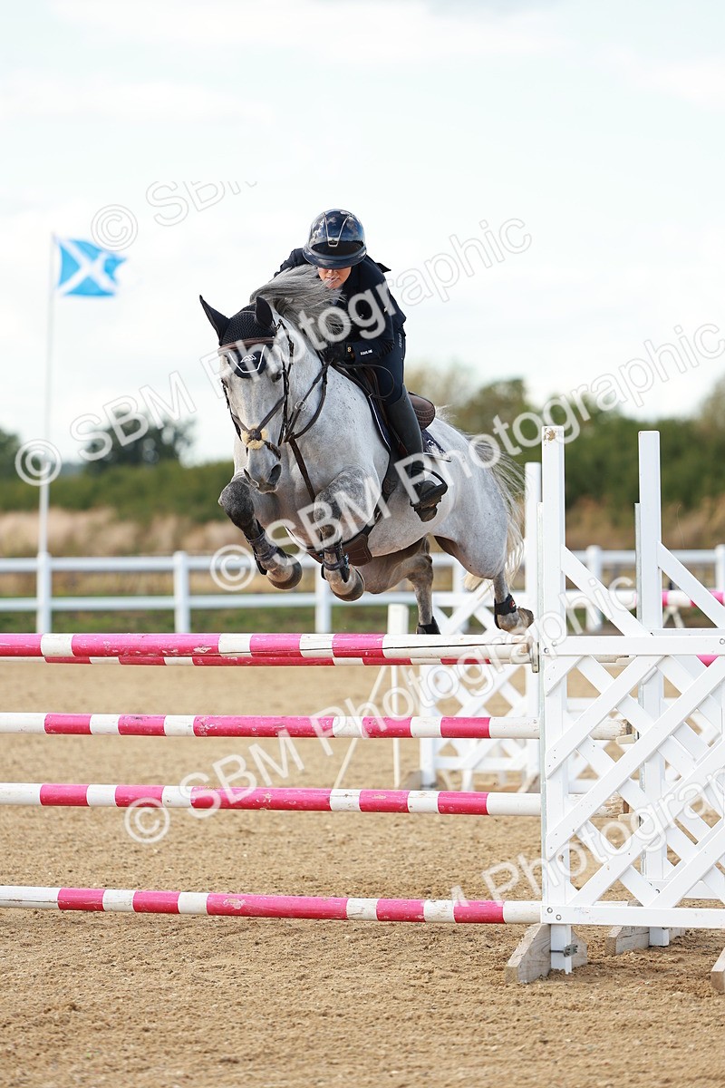 SBM_002083 - Class 5 - Senior Foxhunter - 1.20m