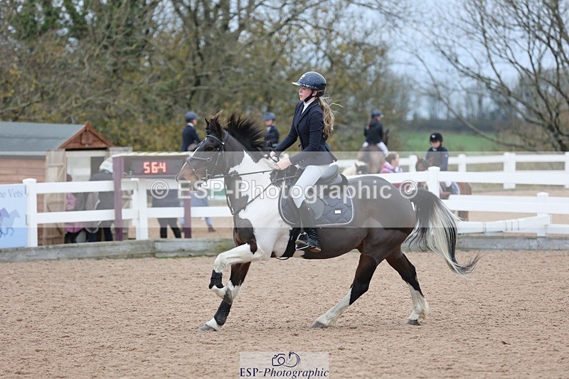 241116X-100150-00698 - Cls 08 Pony Winter Nov Champs
