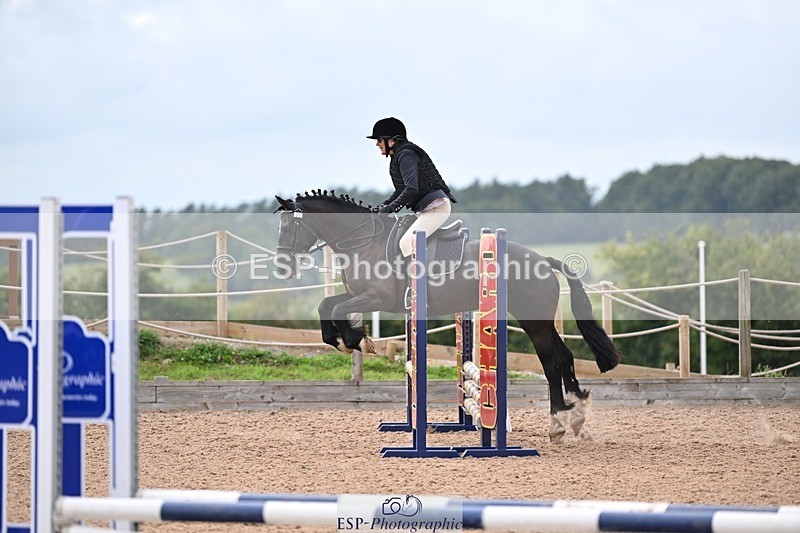 240813-154236-00070 - Clear round & 60cm