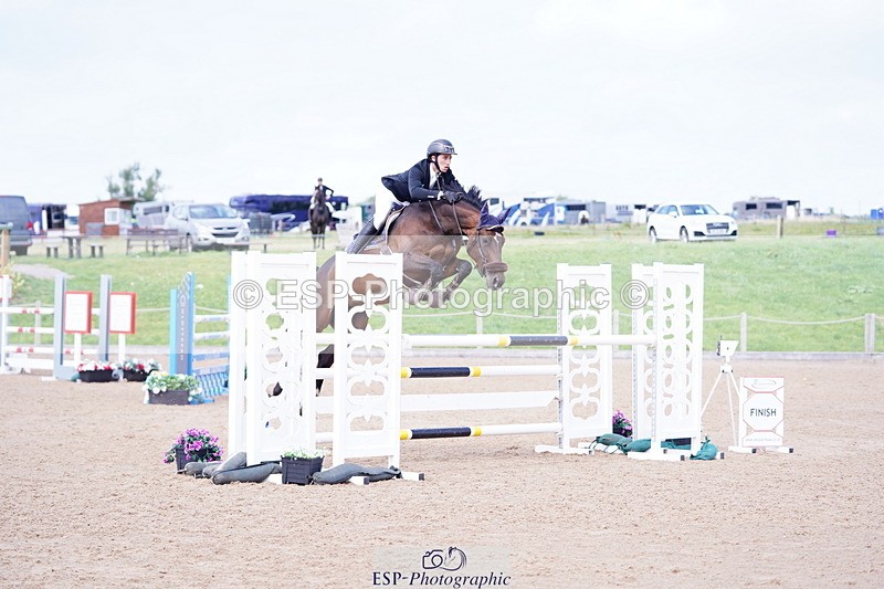 240804A-152124-11400 - Cls 46 Snr Foxhunter