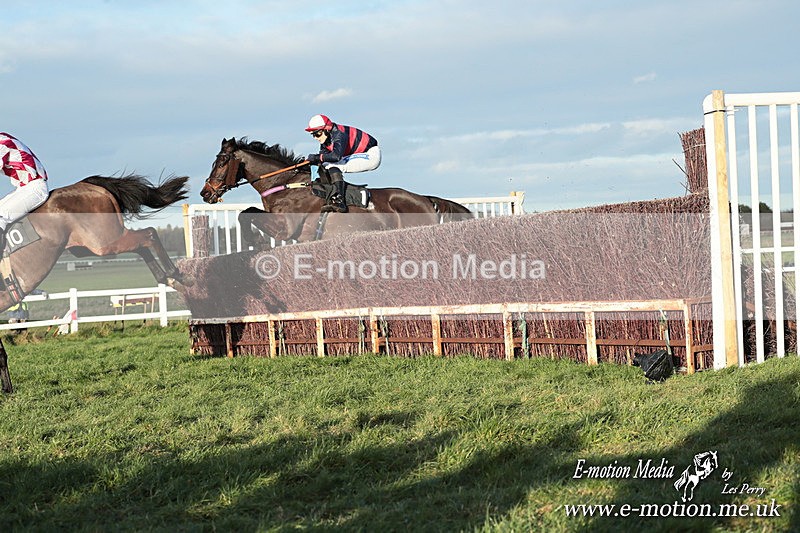 PtP 301125  0752 - Hursley Hambledon Point-to-Point Larkhill Racecourse 30/11/2025