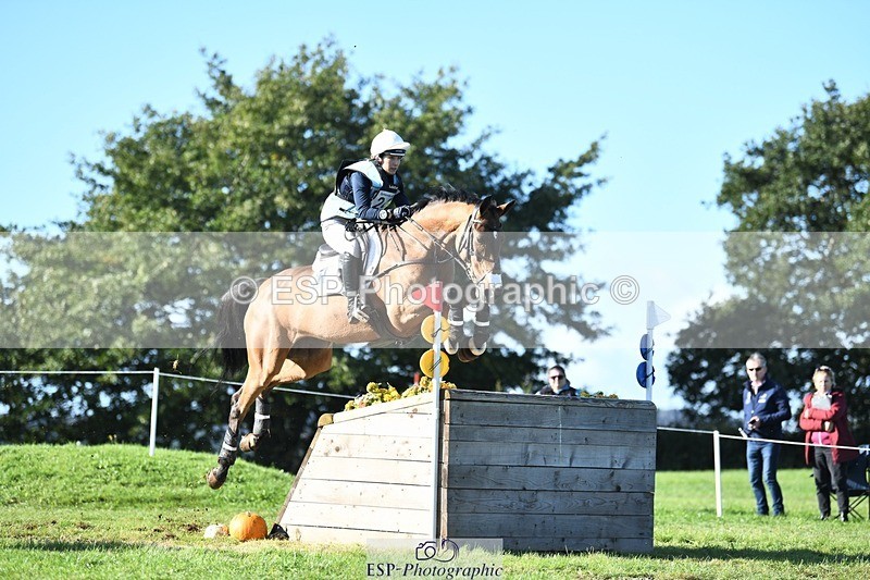 231022-111217-26172 - 241-HILDARE.HERMITAGE-Danielle.Mccormack-XC