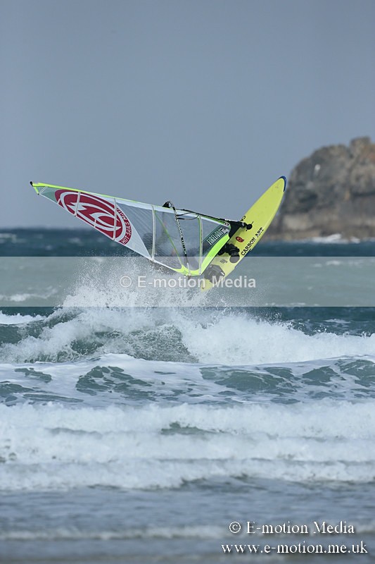 WS 020413-148 - Windsurfing