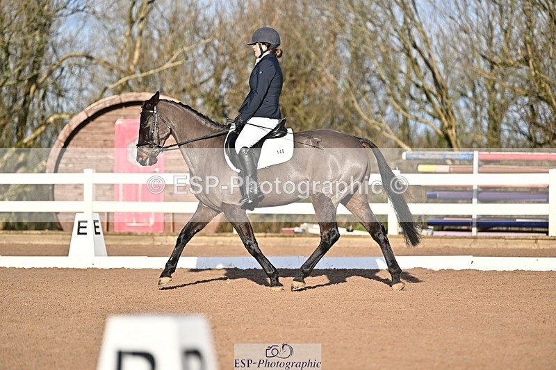 241214-105224-01240 - 140-Samantha.Henderson-Rich.Tricks.Otis