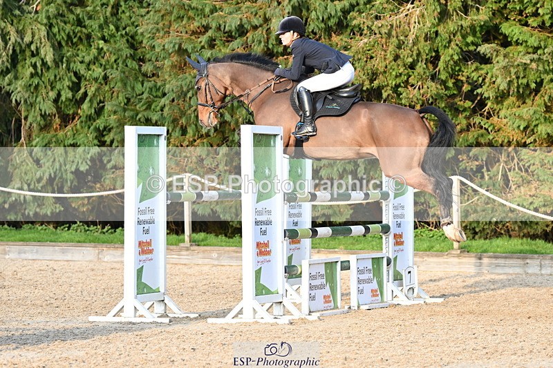 250322A-171004-03707 - Cls 14 Snr Fox & 1.20m Open