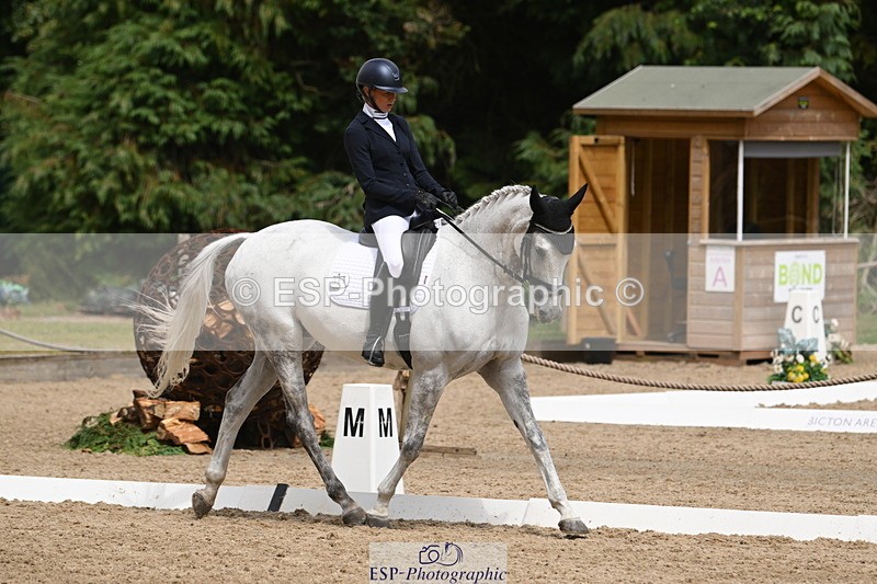 250720A-145852-12055 - 103-Olivia.Van.Grudgings-Pencarder.Cry.for.the.Moon