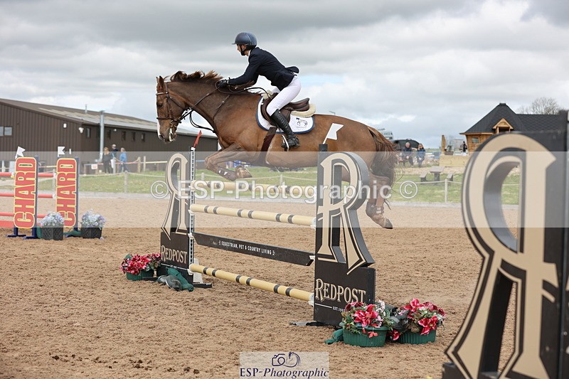 240419A-124534-07419 - Cls 6, 2 Star Medium Tour 1.35m