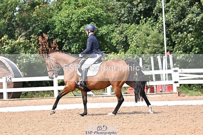 250816-140414-05258 - 151-Shona.MclauchlanLuca.Me.Go