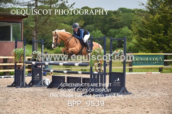 BPP_9539 - CLASS 19 SUN Winter/ Summer 128cm/ Winter/ Summer 138cm