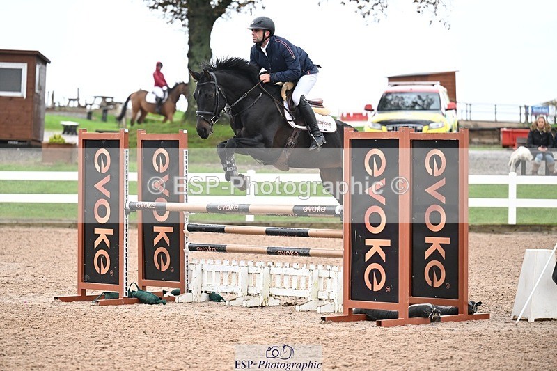 251105-124237-00523 - Cls 04 Newc & 1.10m Open