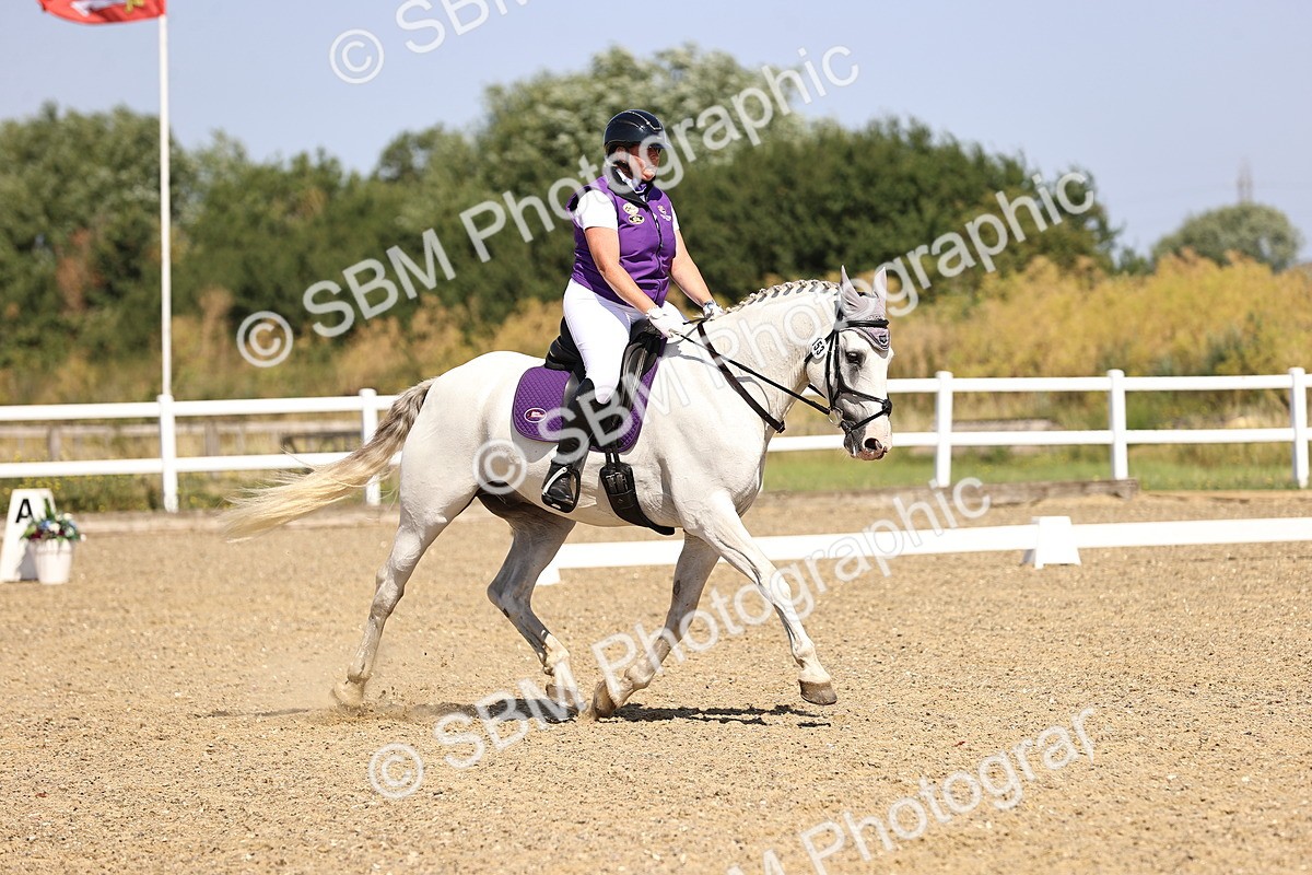 SBM_009346 - Novice 5 - 9.50-10.53