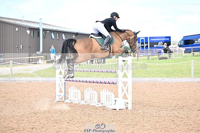 240608A-142013-02728 - Cls 5 Snr Foxhunter and 1.20m Open