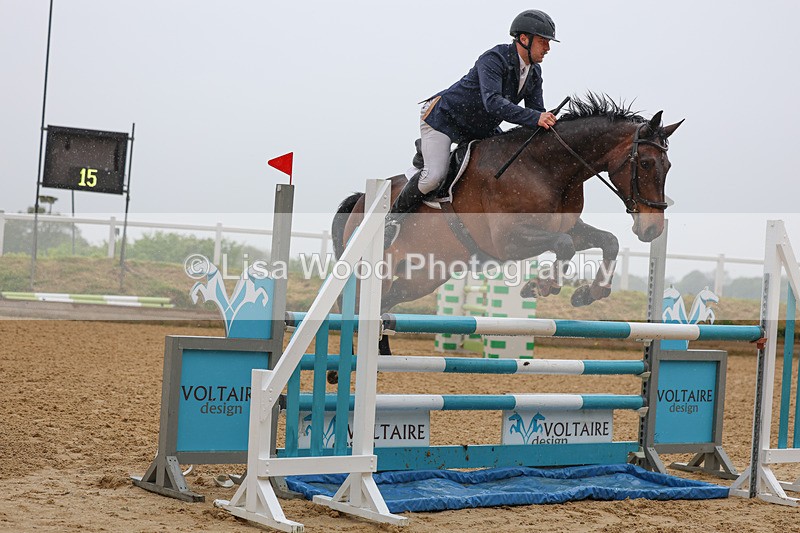 3E7A7192 - Class 7: Senior Newcomers/1.10m open