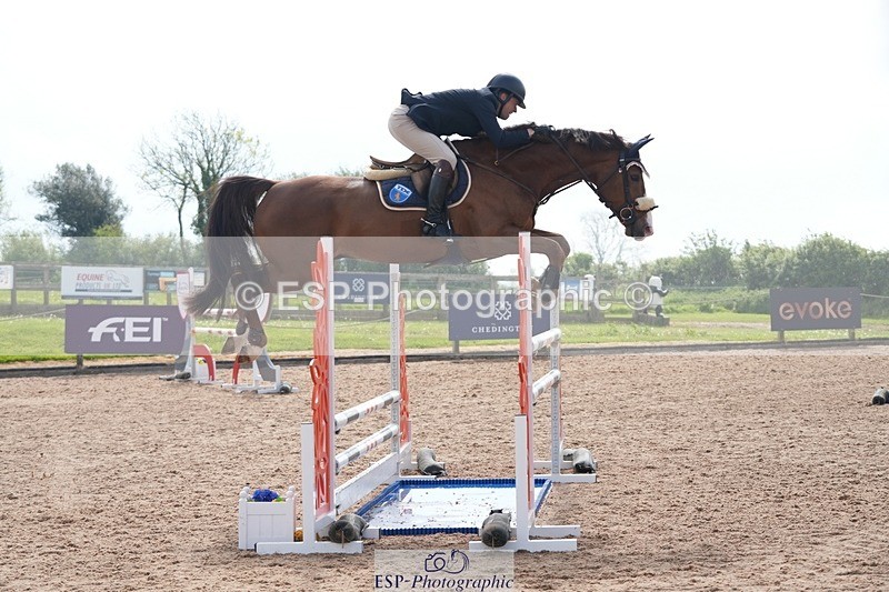 260508-100708-04780 - Cls 12 Snr Foxhunter