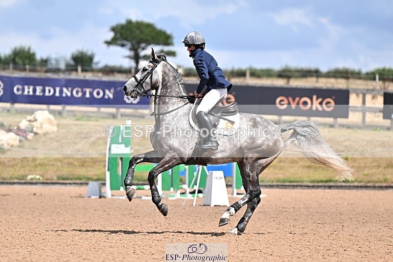 260819-142618-01083 - Cls 6 Foxhunter and 1.20m