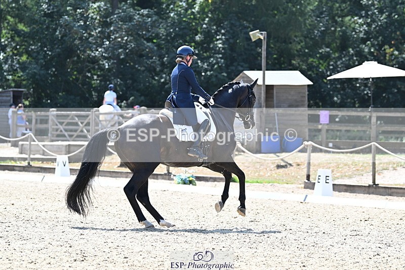 250810A-140127-07200 - 070-Abbie.NewburySeagry.Firstamour