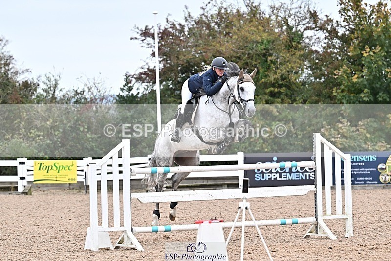 251015-150635-00835 - Cls 6 Foxhunter and 1.20m Open