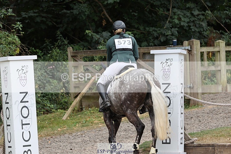 250803A-122819-12804 - M-573-Josie.Jackson-CLOONEEN.WALTZING.WILLOW