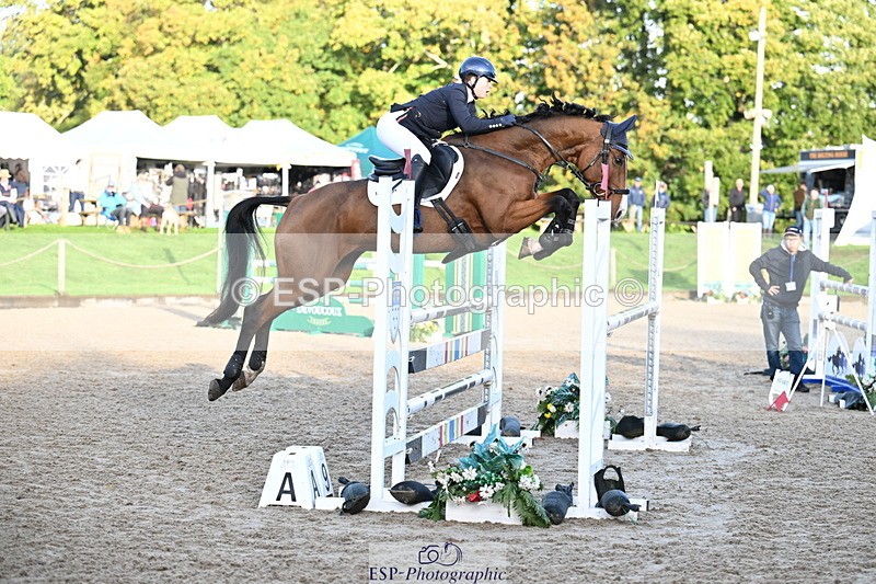251024A-093404-06116 - B-104-Millie.Juleff