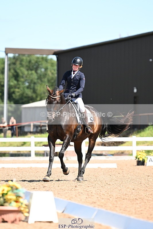 240816A-114455-04108 - 249-Georgina.Young-Minuet1v