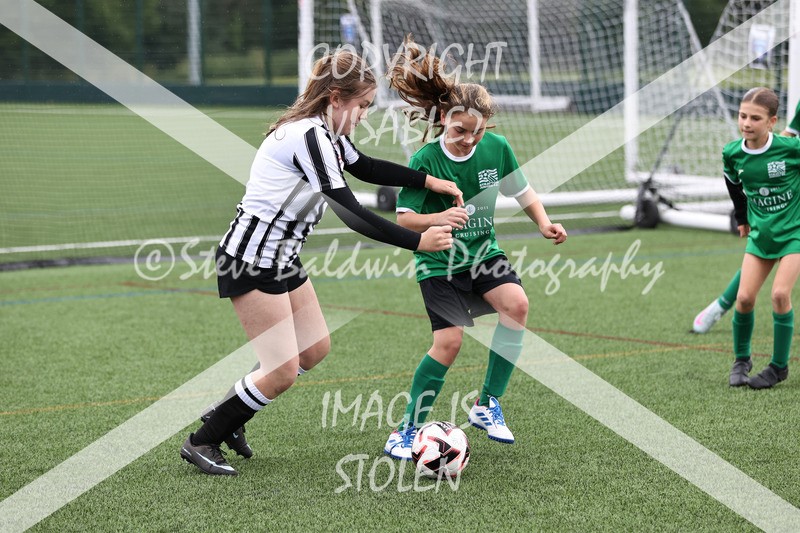 1DX31370 - Sat 6th U12 Girls