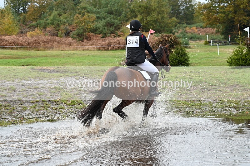 WJ7_4803 - 100cm Cam 2 Water Time 15:09 to 15:20