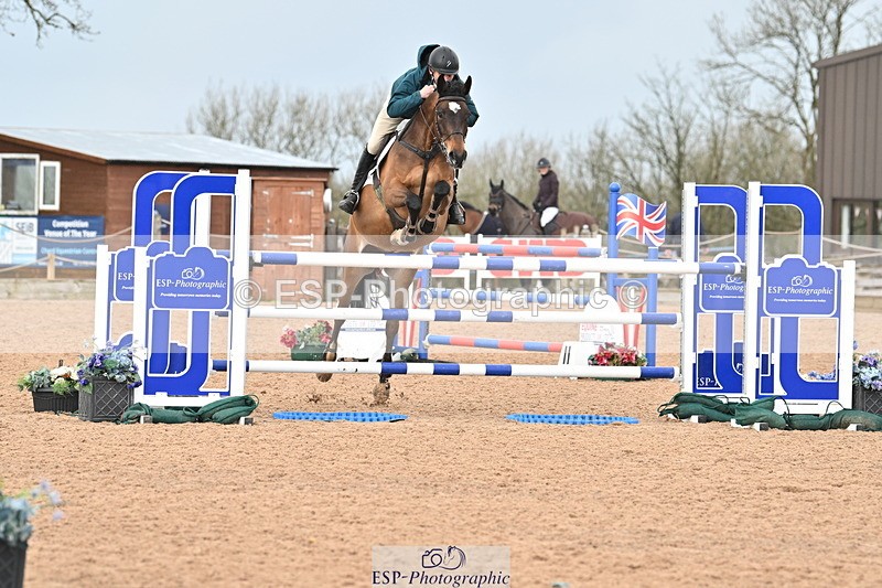 240315A-121638-00867 - Cls 3 Snr Foxhunter