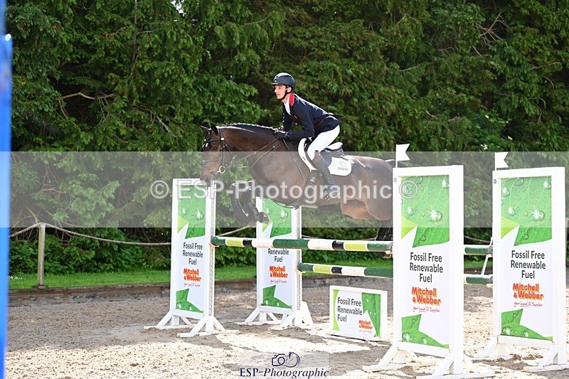 240526-104631-20152 - 325-MIDNIGHT_ENDEAVOUR-Tom_Jackson