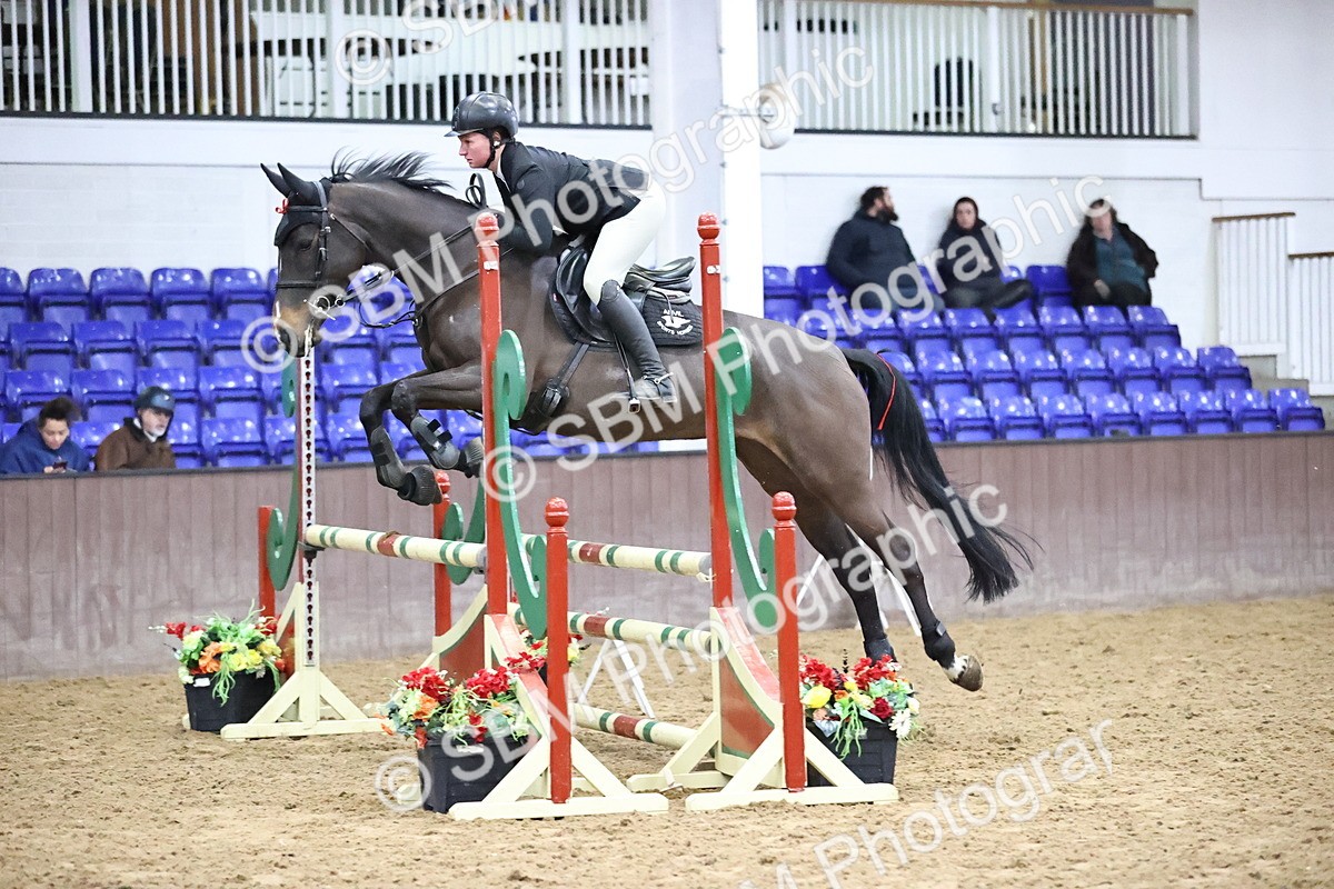 SBM_2311 - Class 8 - Nupafeed Supplements Senior Discovery/ 1m Open